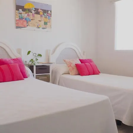 Paseo Del Rey - 2 Bedrooms Oceanfront Lägenhet Fuengirola